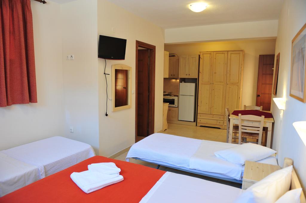Appartement Pansion Evi à Amoliani Extérieur photo