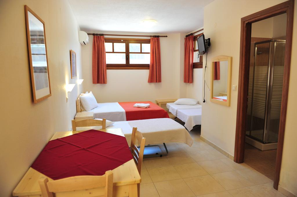 Appartement Pansion Evi à Amoliani Chambre photo
