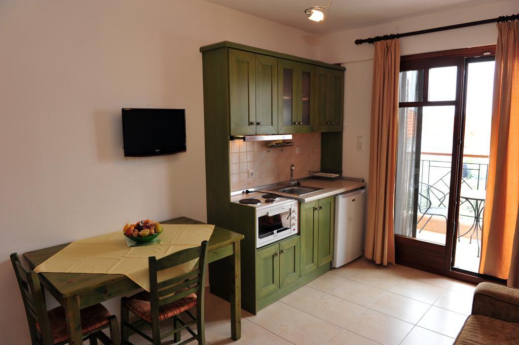 Appartement Pansion Evi à Amoliani Chambre photo