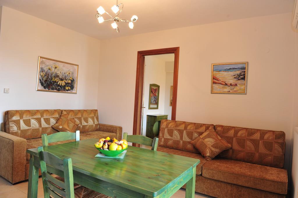 Appartement Pansion Evi à Amoliani Chambre photo