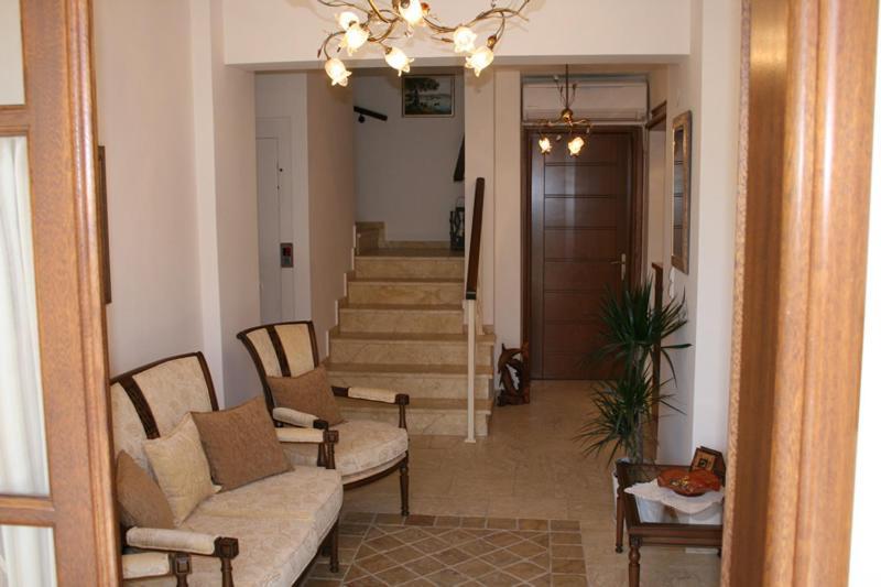 Appartement Pansion Evi à Amoliani Extérieur photo